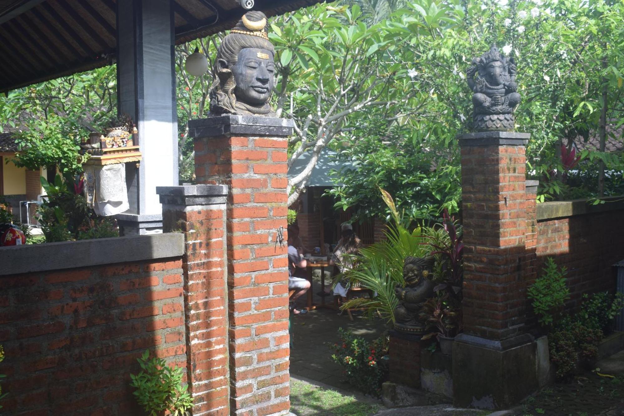 Werkudara Guest House Ubud Esterno foto
